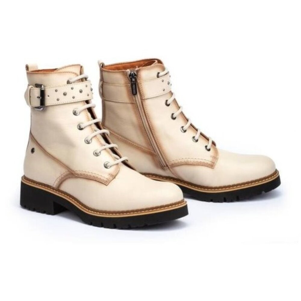 Pikolinos Vicar Nawov-8668 Lace-Up Side Zip Combat Boots in Marfil